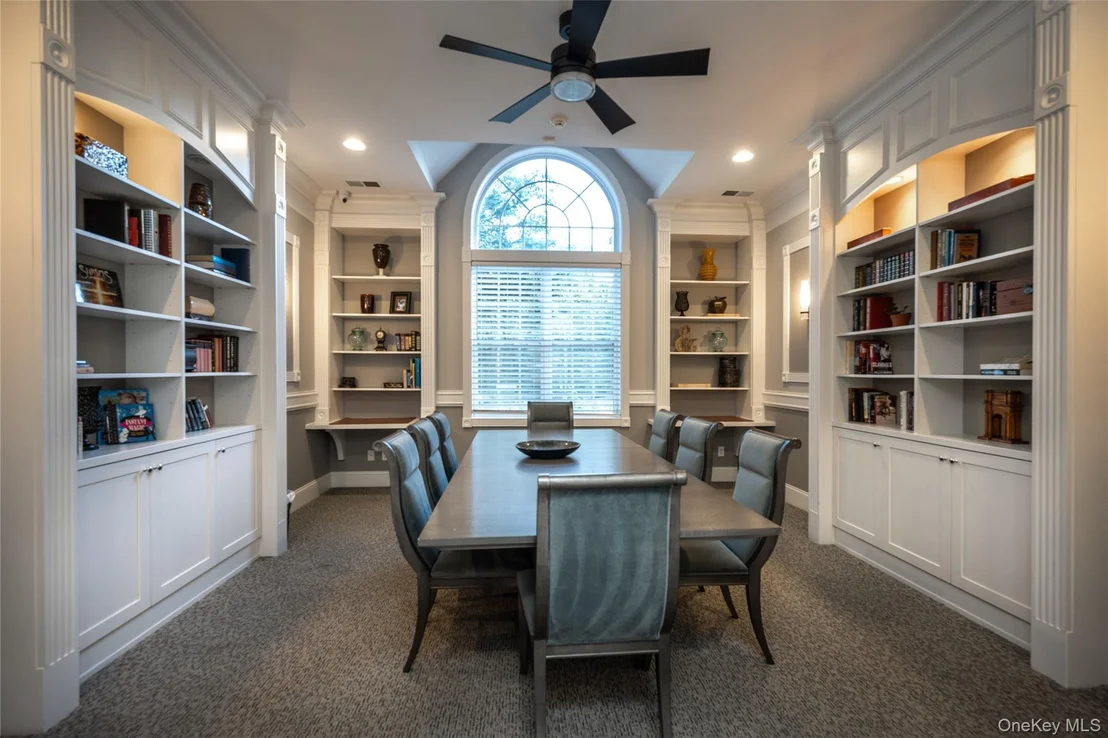 Photo of 214 Waterside Close