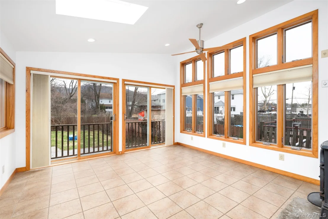 Photo of 39 N Chestnut Street