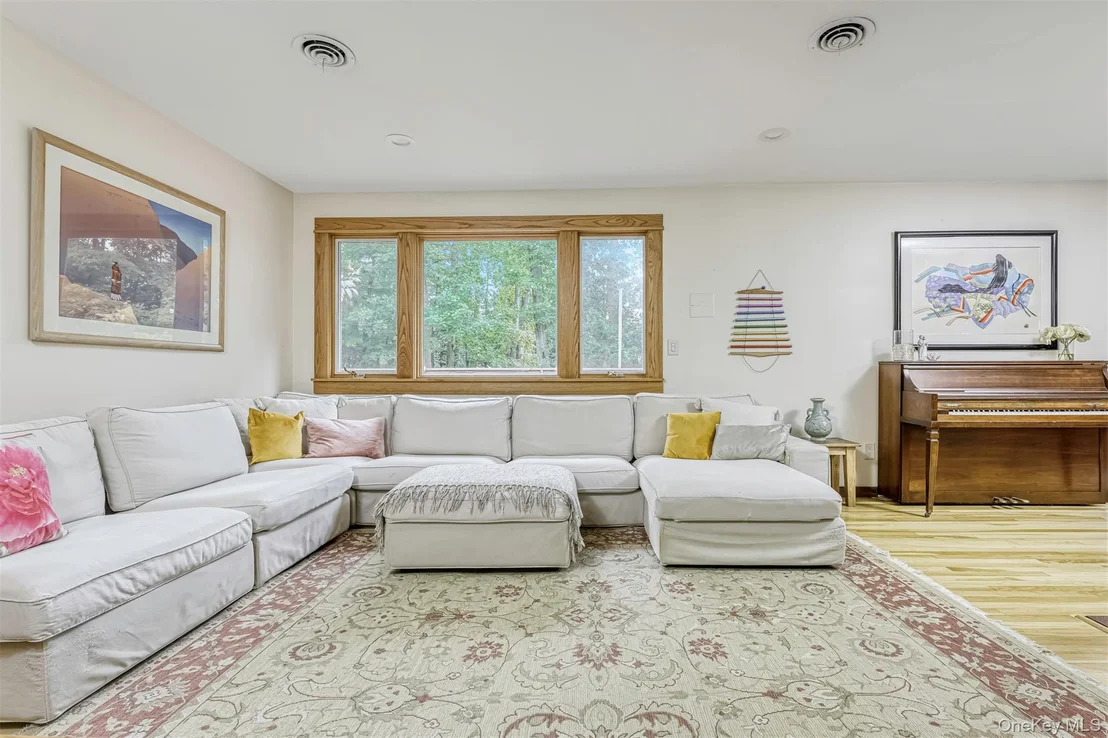 Photo of 47 Mayer Drive