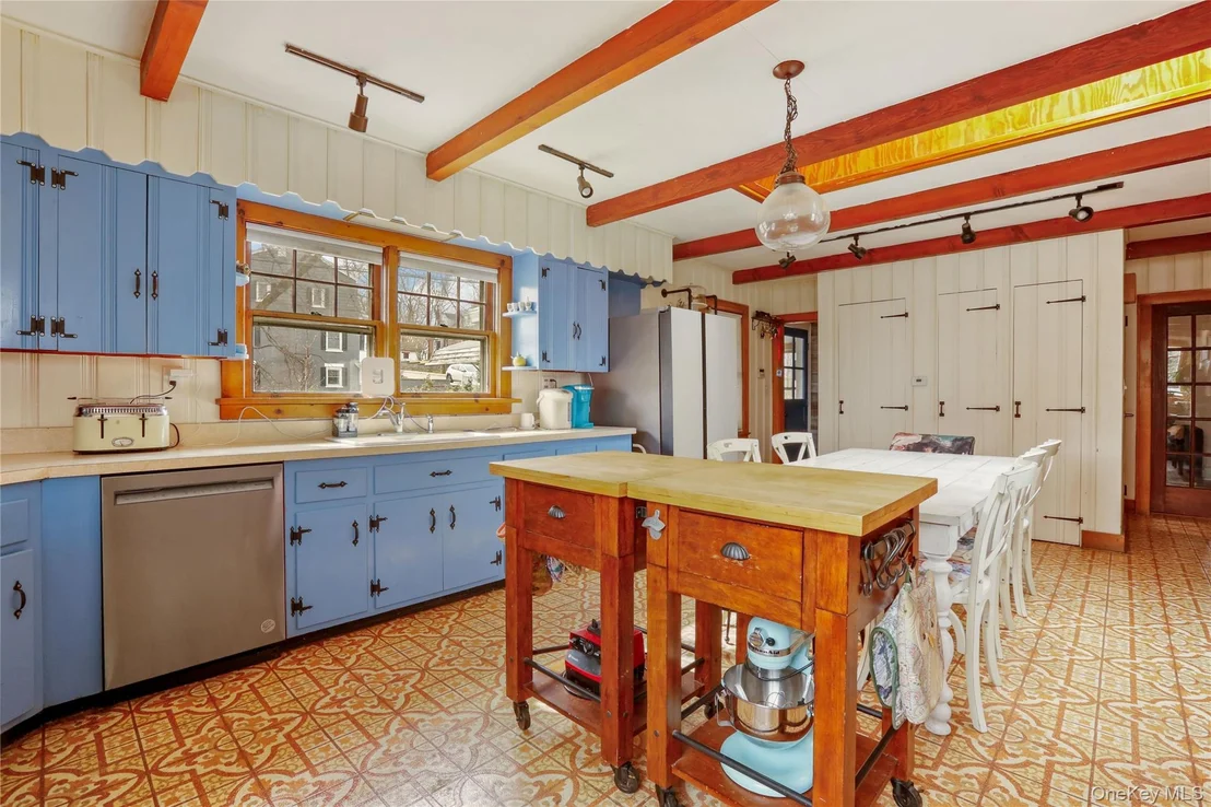 Photo of 12 Hillside Avenue