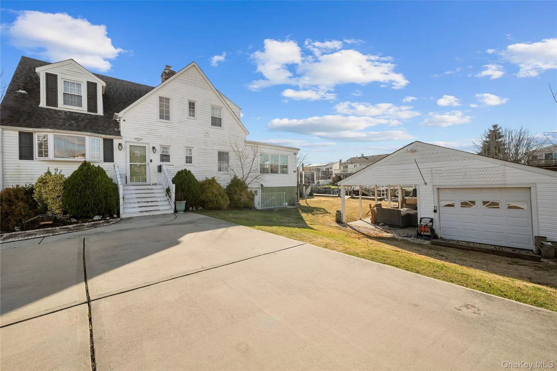 Photo of 3414 Colony Drive