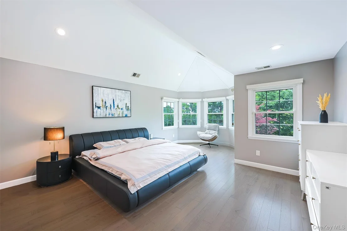 Photo of 8 Parkview Drive
