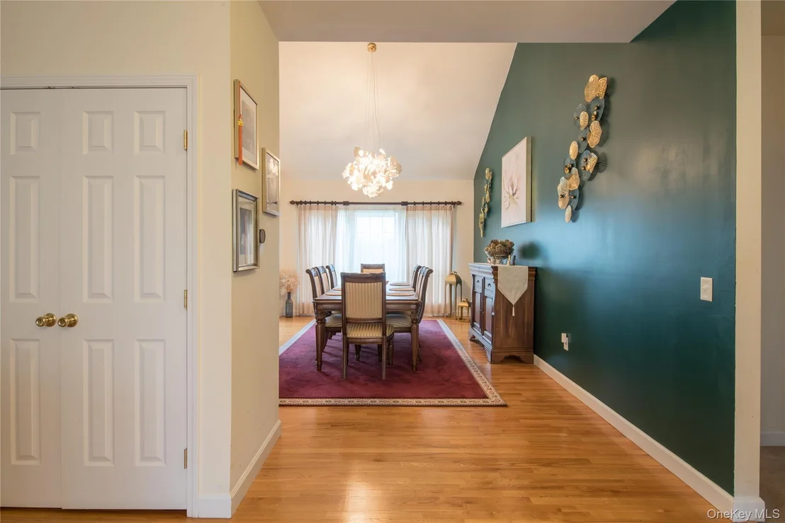 Photo of 8 White Birch Way