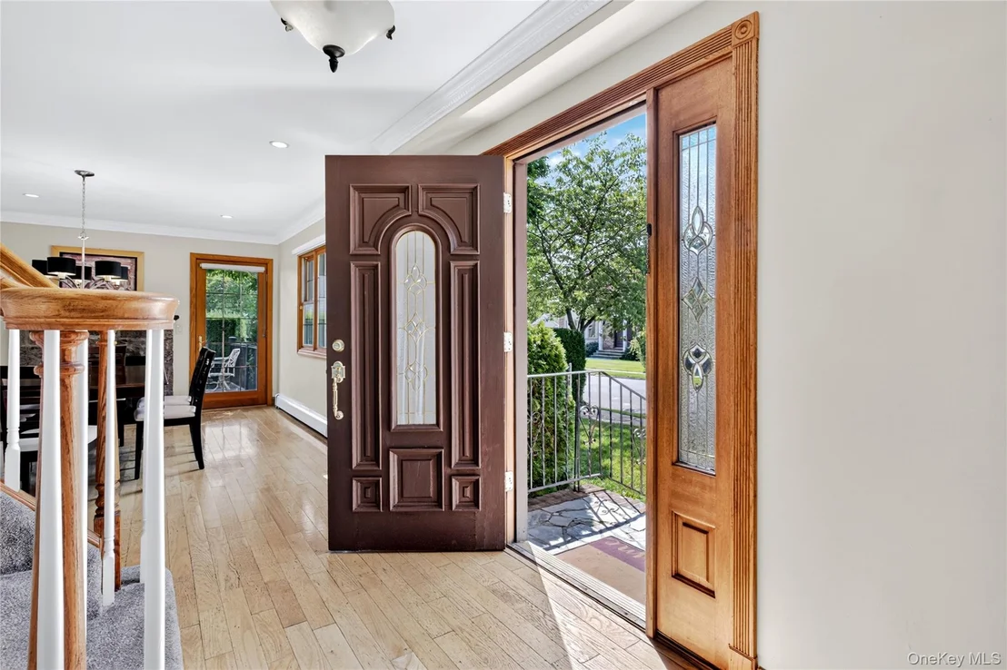 Photo of 75 Maple Street