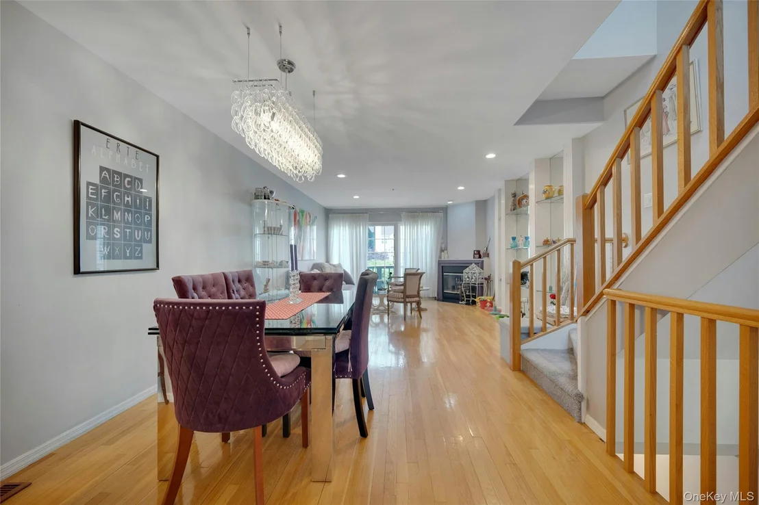 Photo of 1102 Pondside Drive