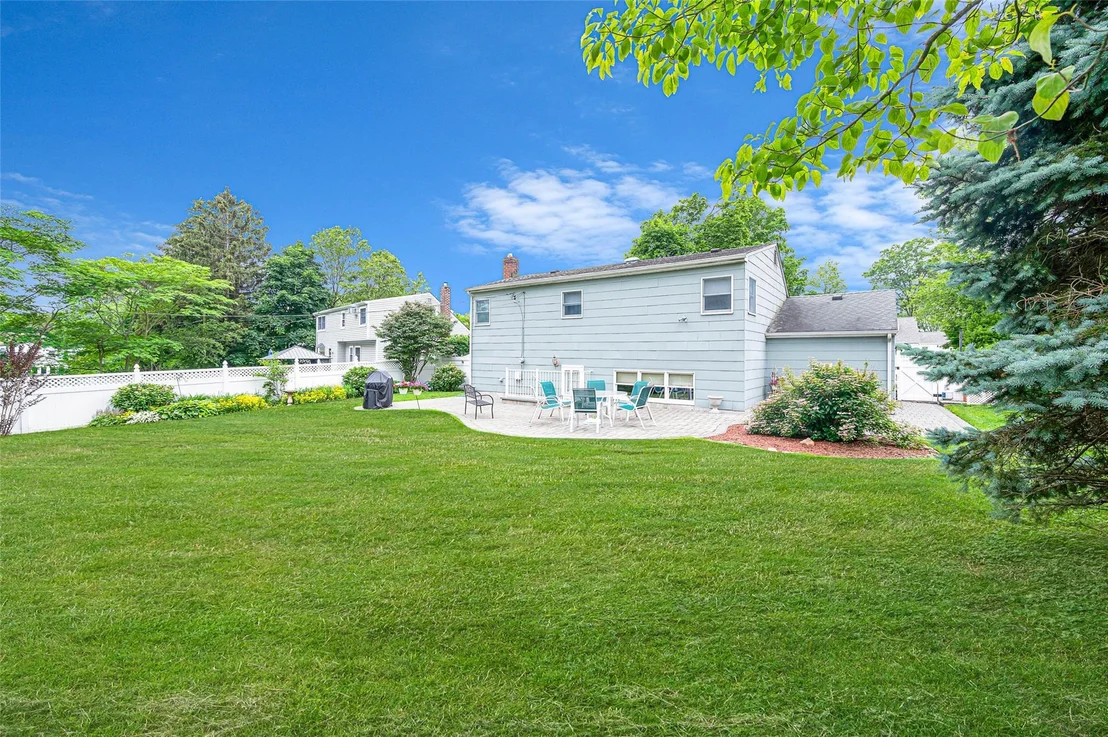Photo of 15 Peony Lane