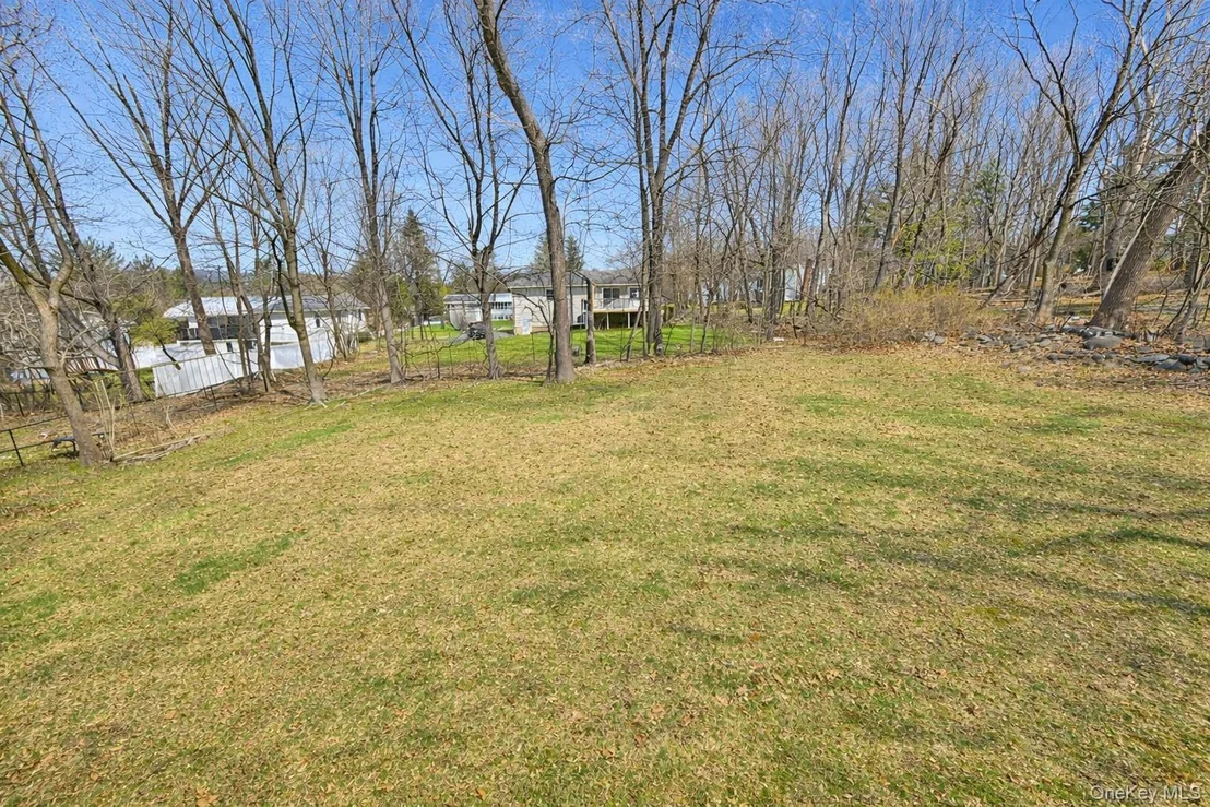 Photo of 160 E Willow Tree Road