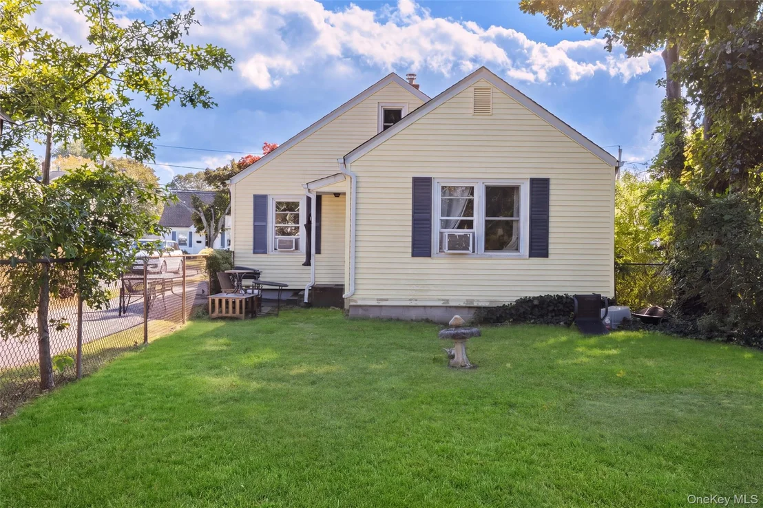 Photo of 373 Oak Street