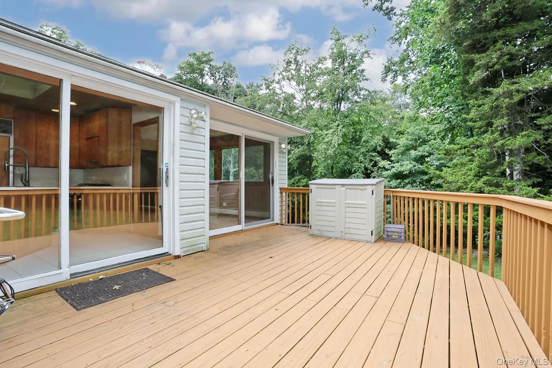 Photo of 160 Pascack Road