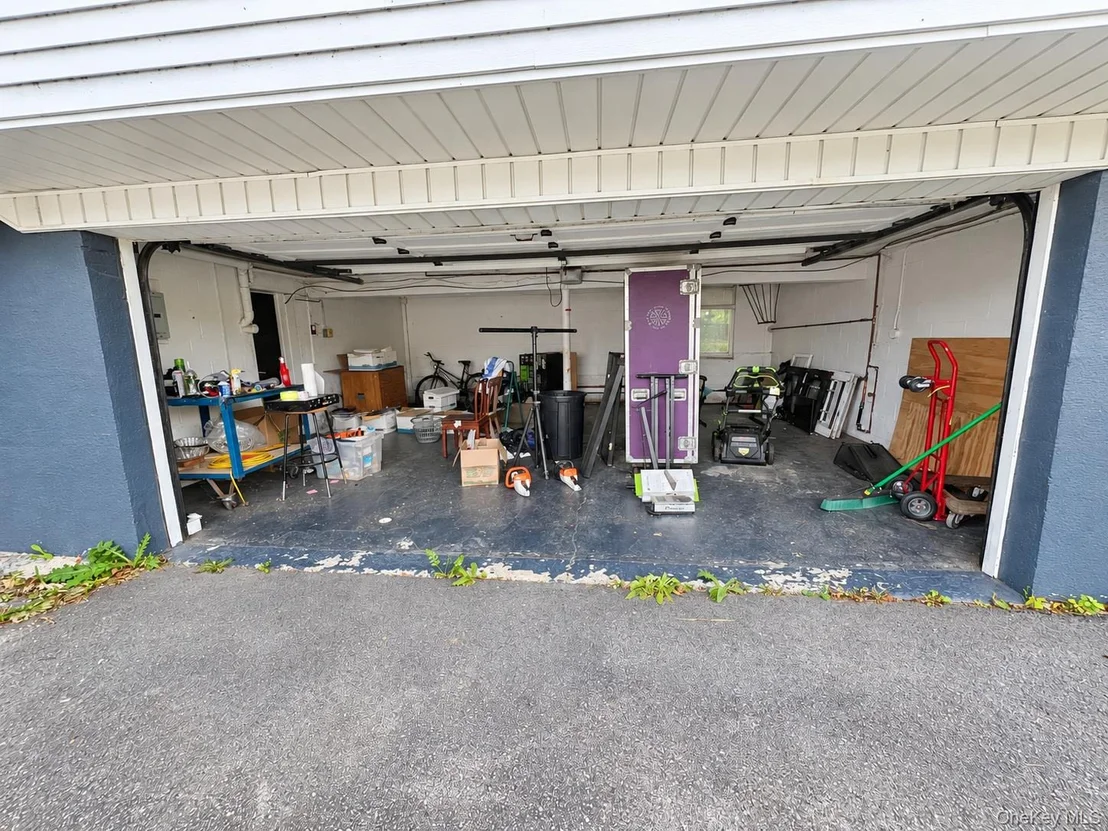 Photo of 39 Maple Avenue