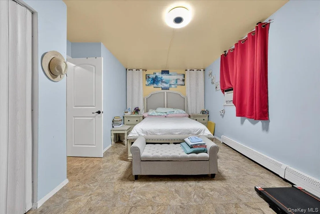 Photo of 917 Fox Street