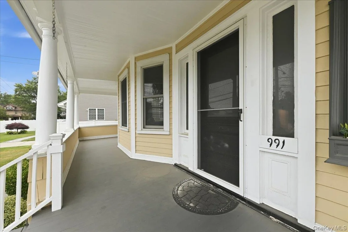 Photo of 991 Cottage Place