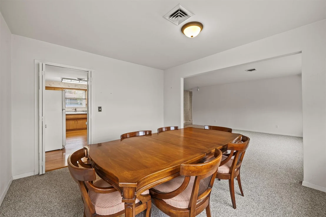 Photo of 21 Westview Road