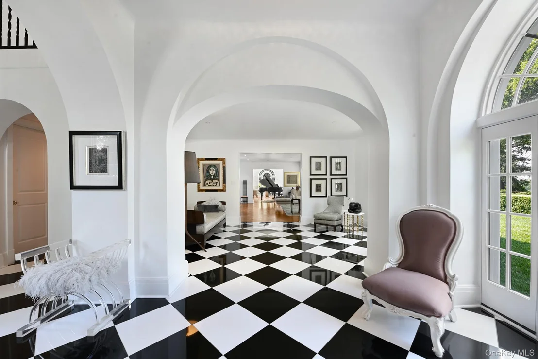 Photo of 73 Park Drive S