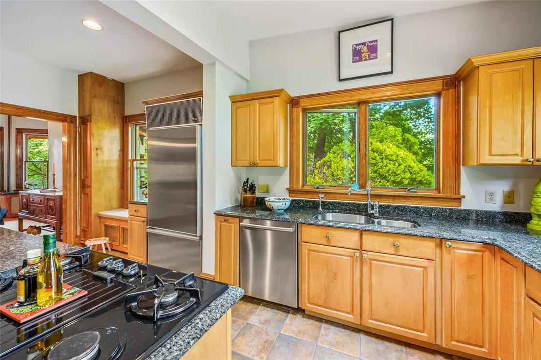 Photo of 33 Ridge Road