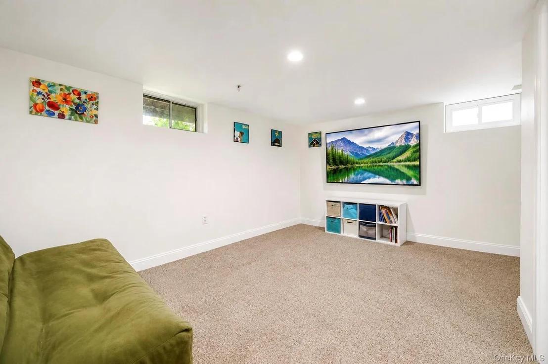 Photo of 18 Hillcrest Road