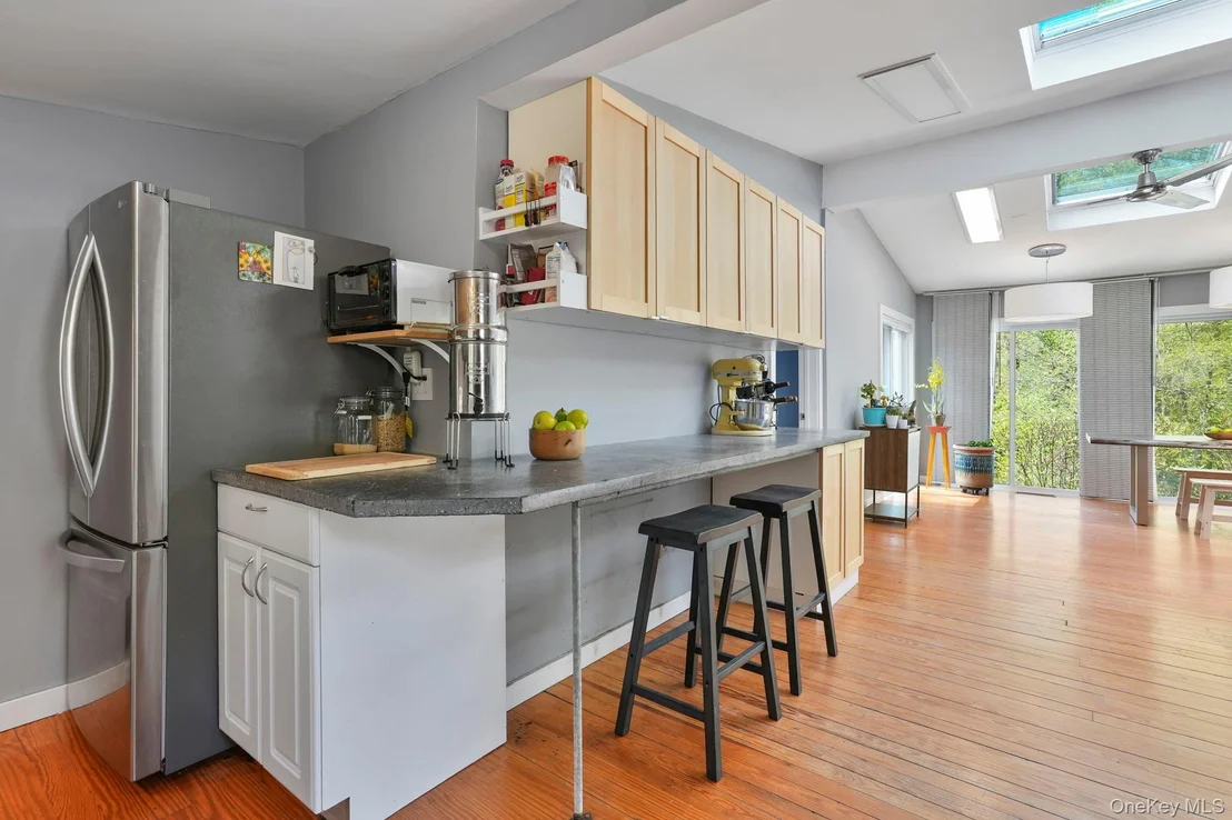 Photo of 44 Tompkins Road