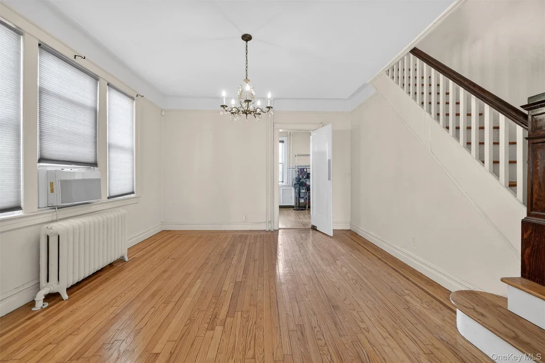 Photo of 1850 Hone Avenue