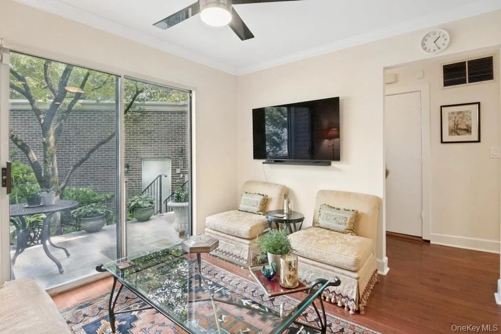Photo of 8 Waterside Close