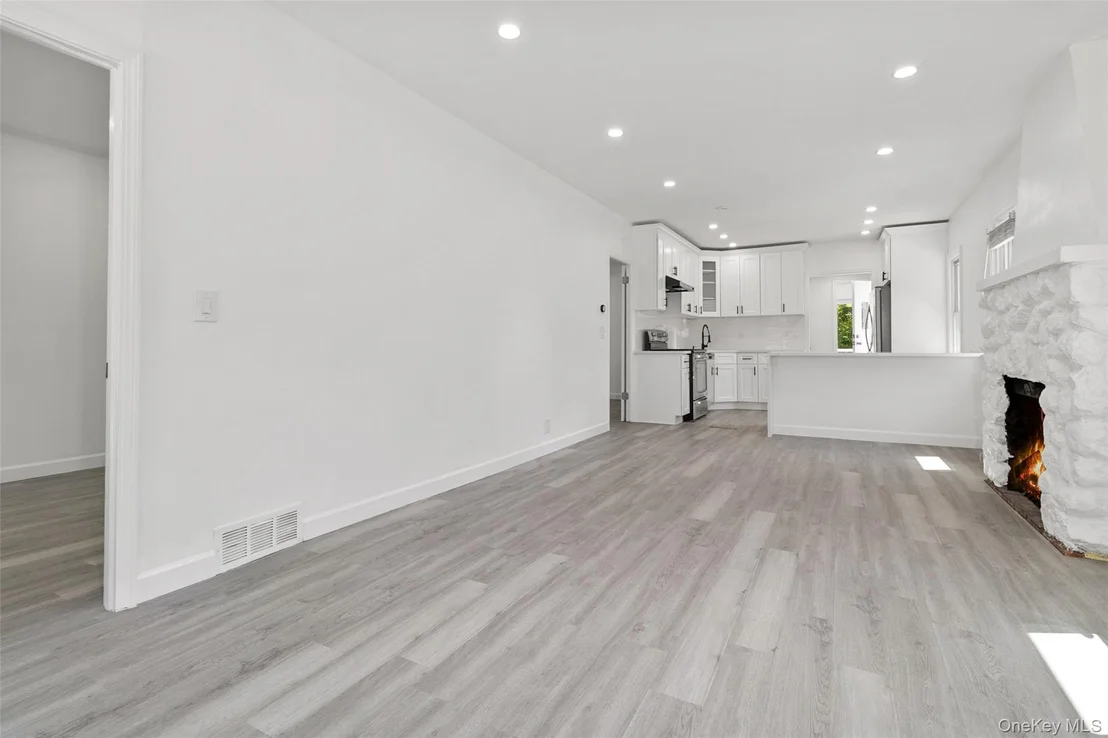 Photo of 6 Brookside Drive
