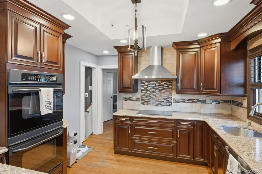 Photo of 2489 Eileen Road