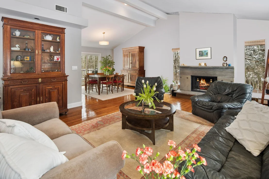 Photo of 24 Greenbriar Drive