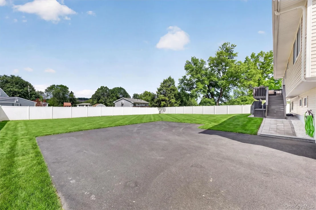 Photo of 10 Tanglewood Drive