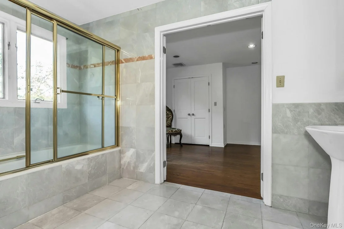 Photo of 21 Overbrooke Lane