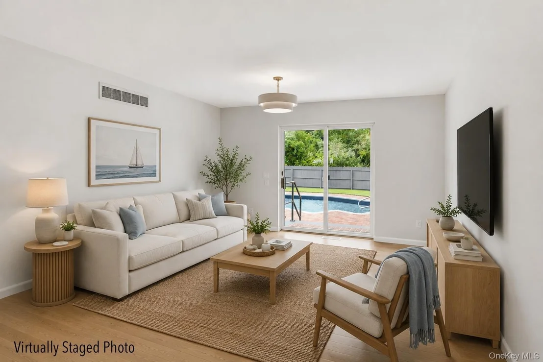 Photo of 177 Herricks Lane