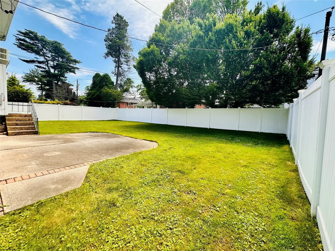 Photo of 16 Warren Drive