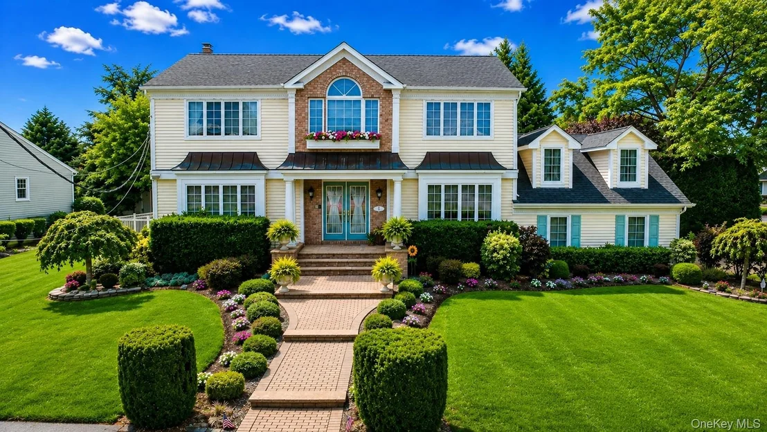 Photo of 150 Harborview Drive