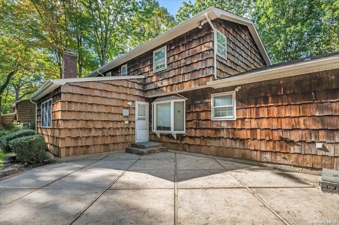 Photo of 69 Buttonwood Drive