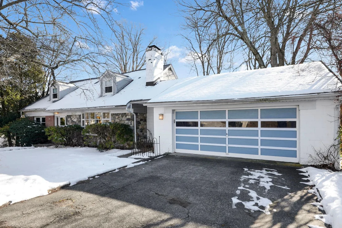 Photo of 1457 Elm Street