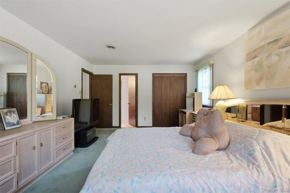 Photo of 36 Hoover Drive