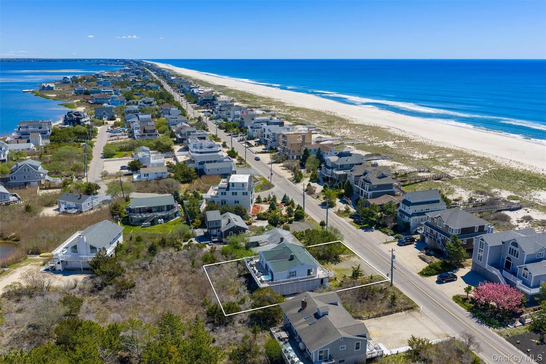Photo of 898 Dune Road