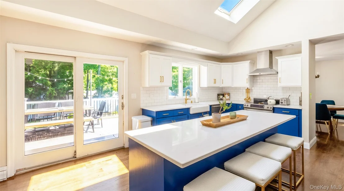 Photo of 70 Beach Road