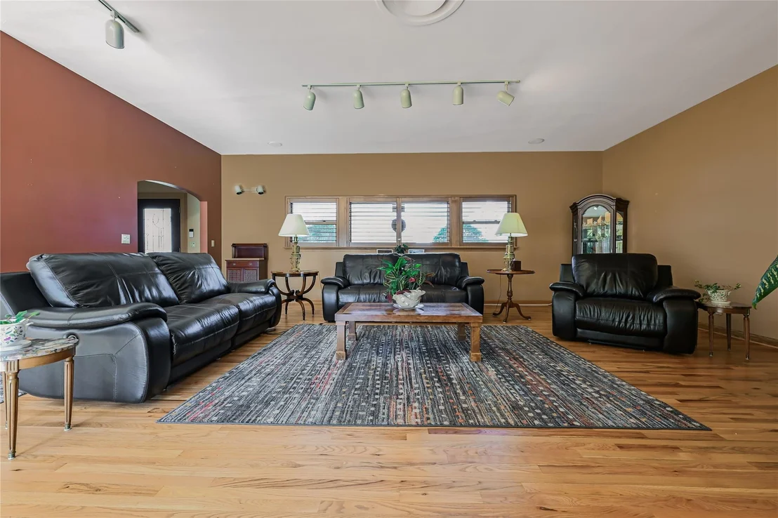 Photo of 157 Wilson Place