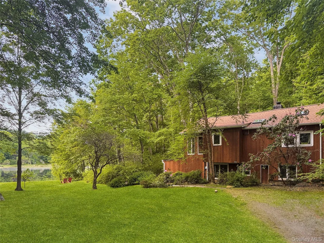 Photo of 24 Lake Celeste Drive