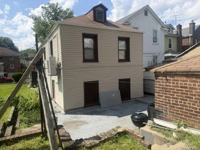 Photo of 4428 Wilder Avenue