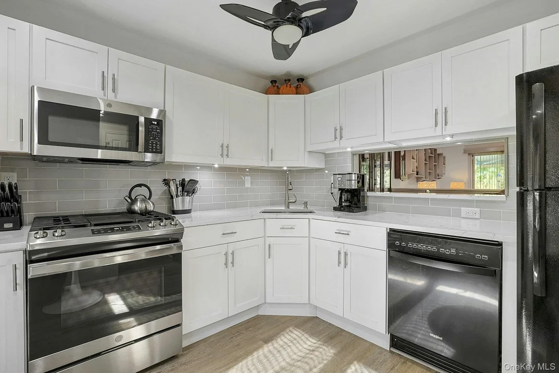 Photo of 3902 Hickory Court