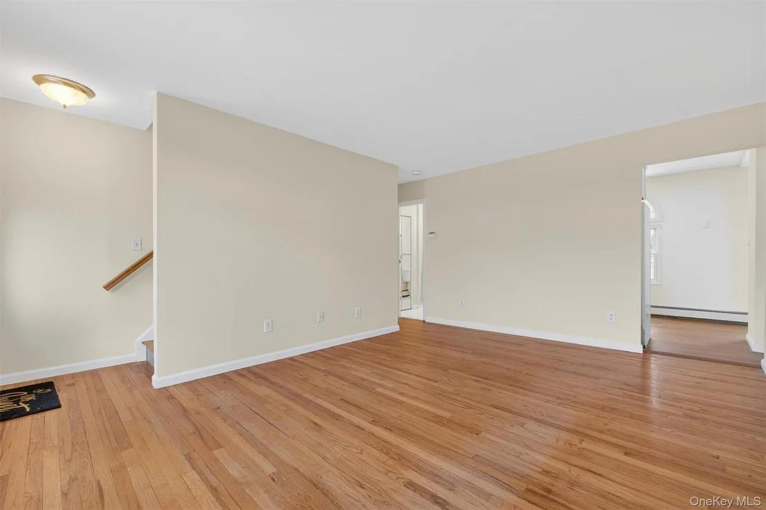 Photo of 19 Cayuga Drive