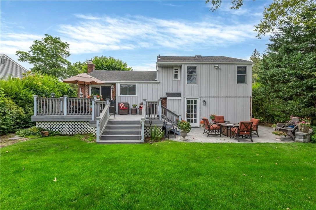 Photo of 10 Knoll Lane