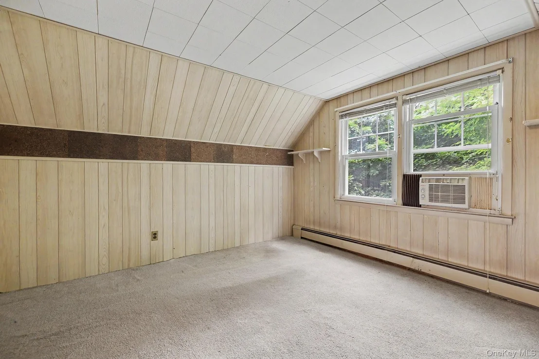 Photo of 5 Meadowbrook Drive