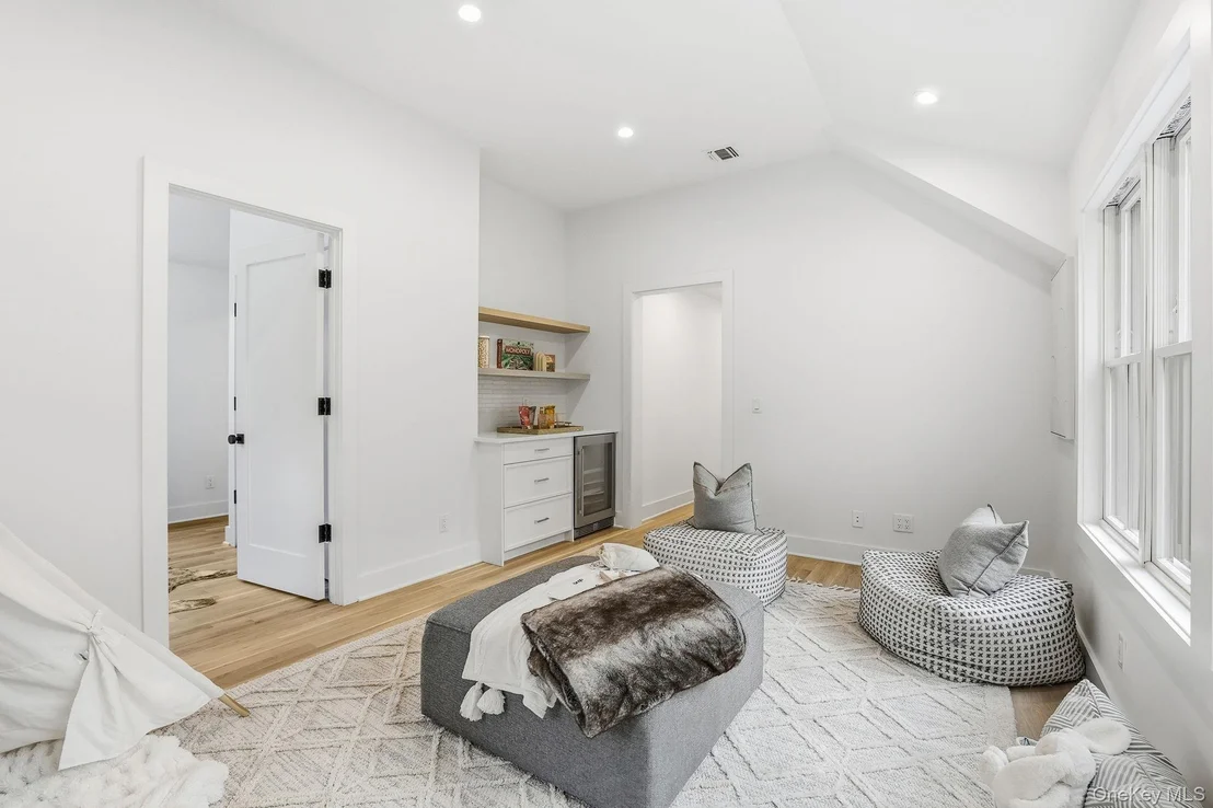 Photo of 80 Grapal Street