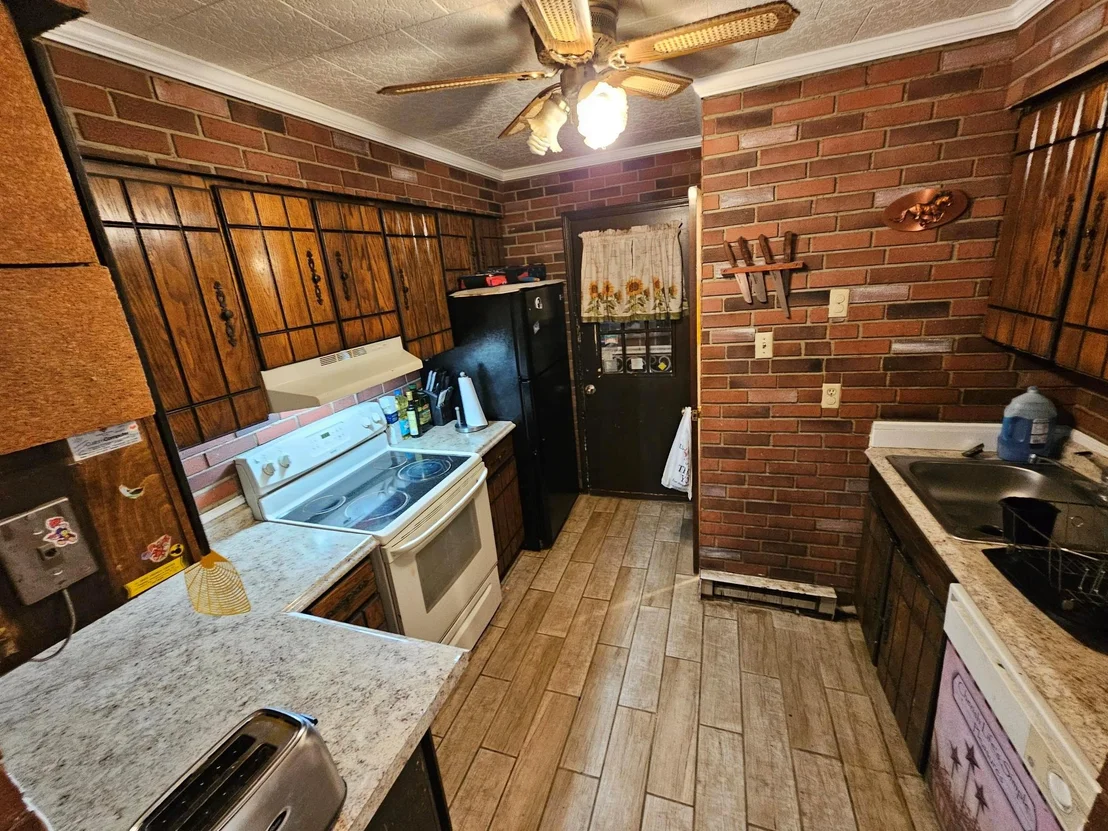 Photo of 75 Rose Drive