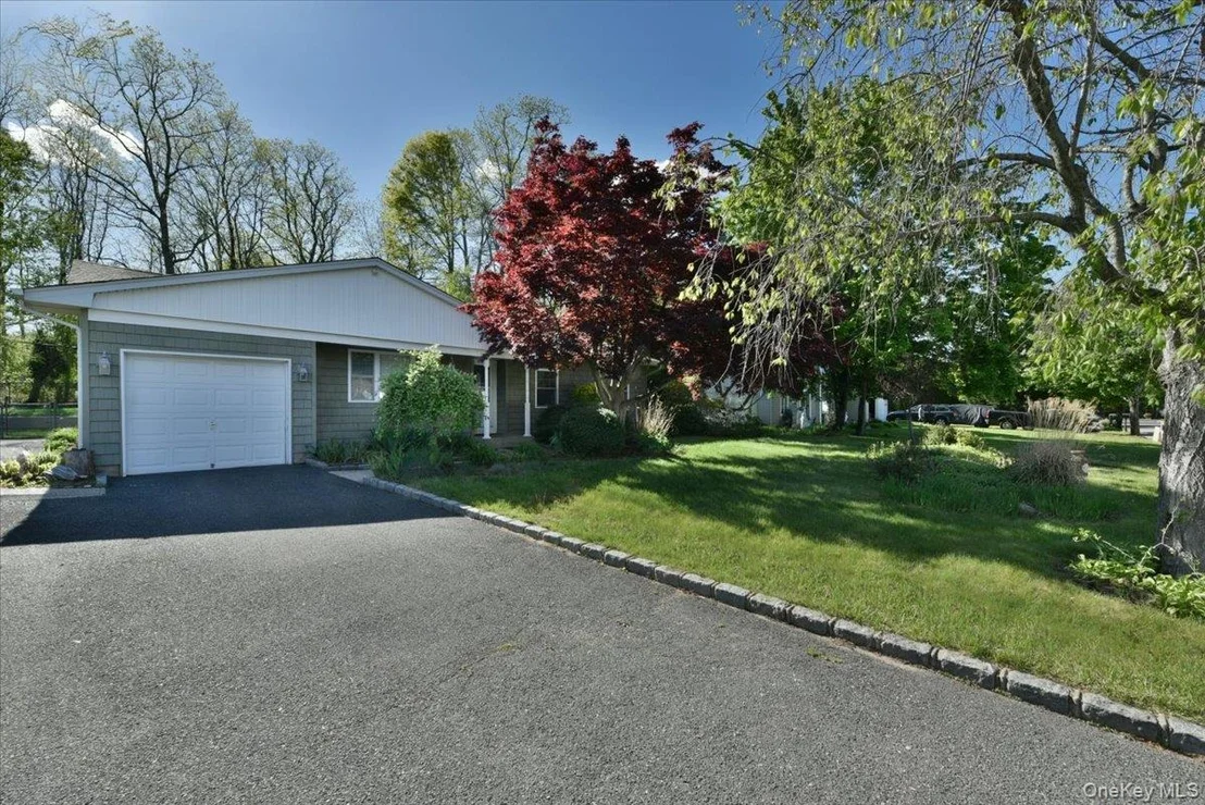 Photo of 20 Dumond Place