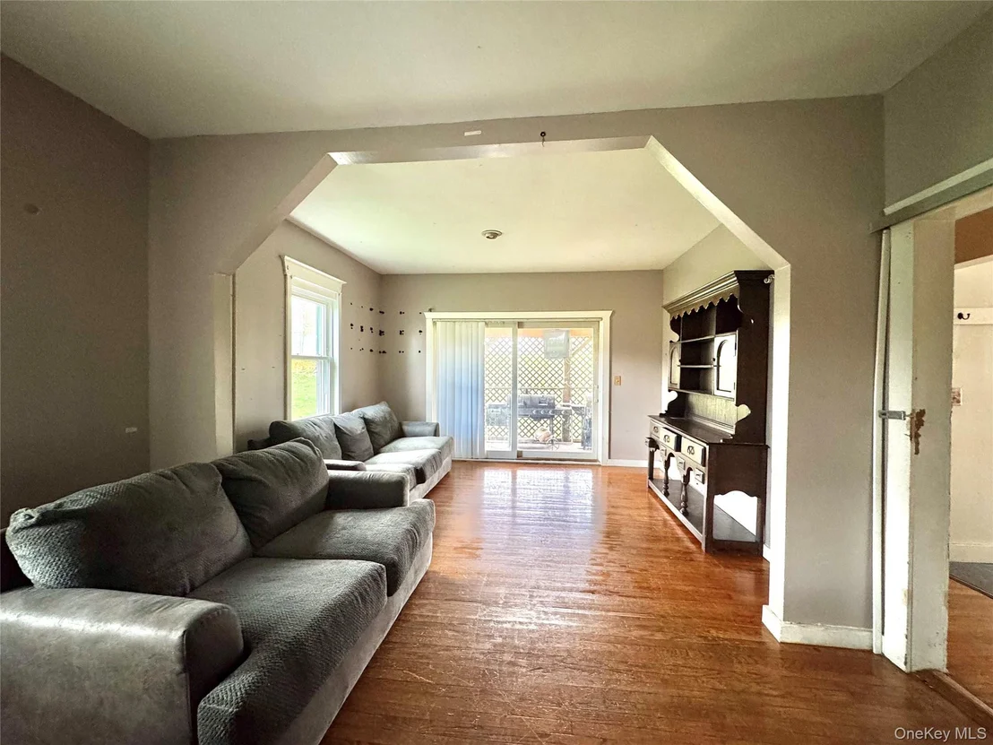 Photo of 8 Forest Hills Avenue