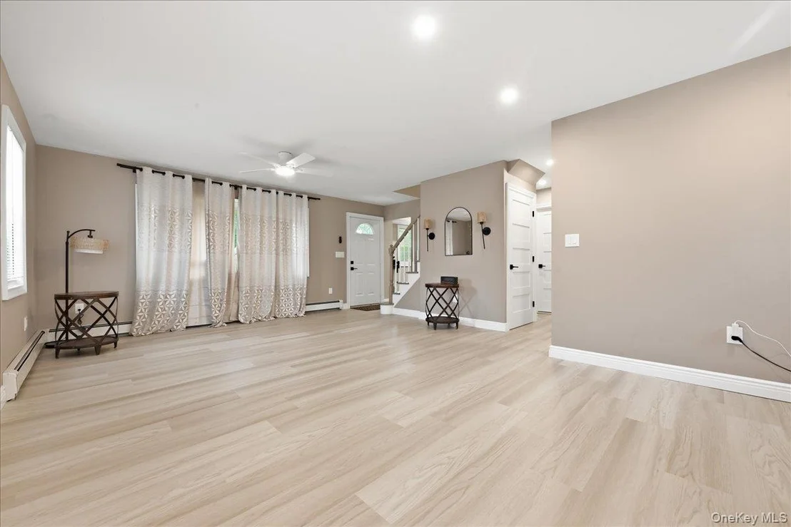 Photo of 828 Bruce Drive