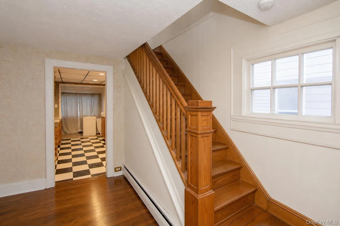 Photo of 98 Willow Avenue