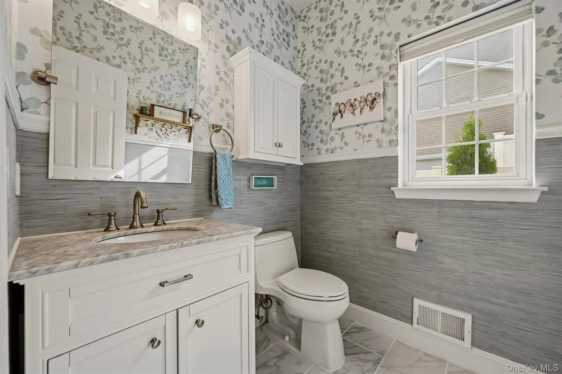 Photo of 2726 Colonial Drive